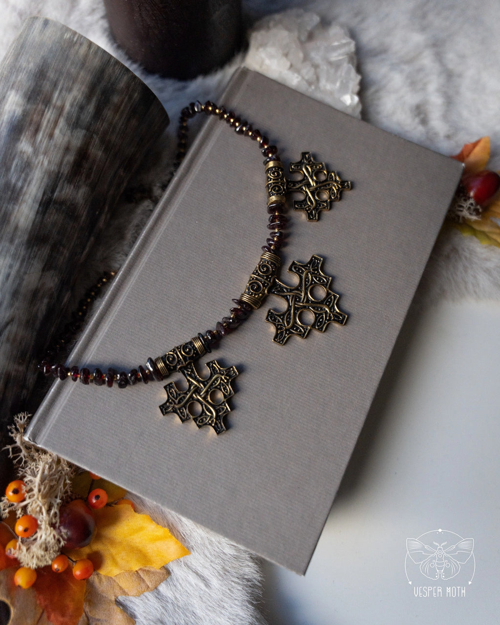 Hiddensee Collier (Garnet)