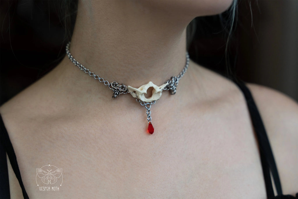 Vesper Reliquary Choker