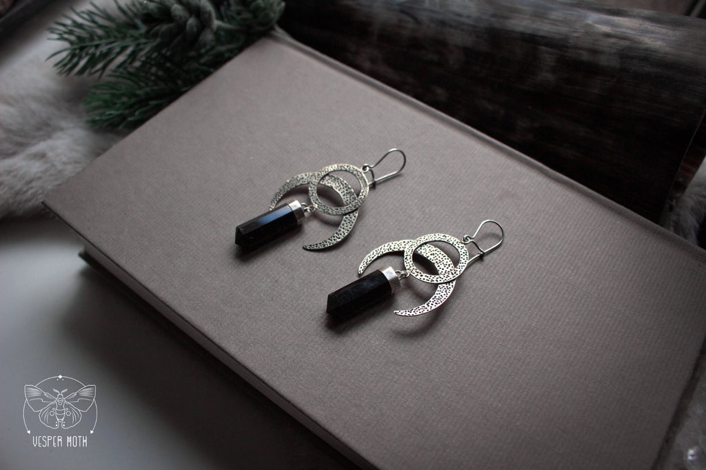 Dark Máni Earrings (925 Sterling Silver)